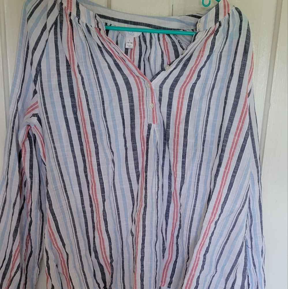 Women's long sleeve top